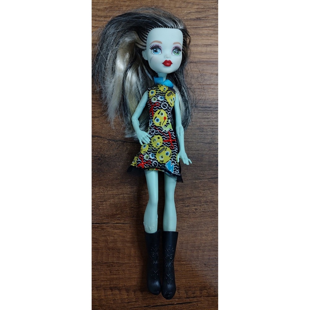 Frankie Stein With Emoji Dress Monster High Doll Black Boots A14